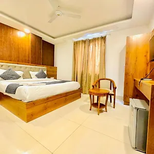 Glory Near Delhi Airport 4* New Delhi